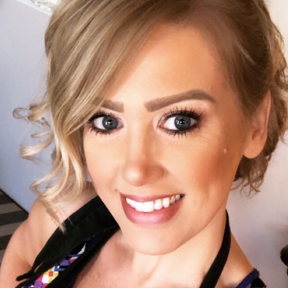 Meet your Posher, Jaime - Picture 1 of 4